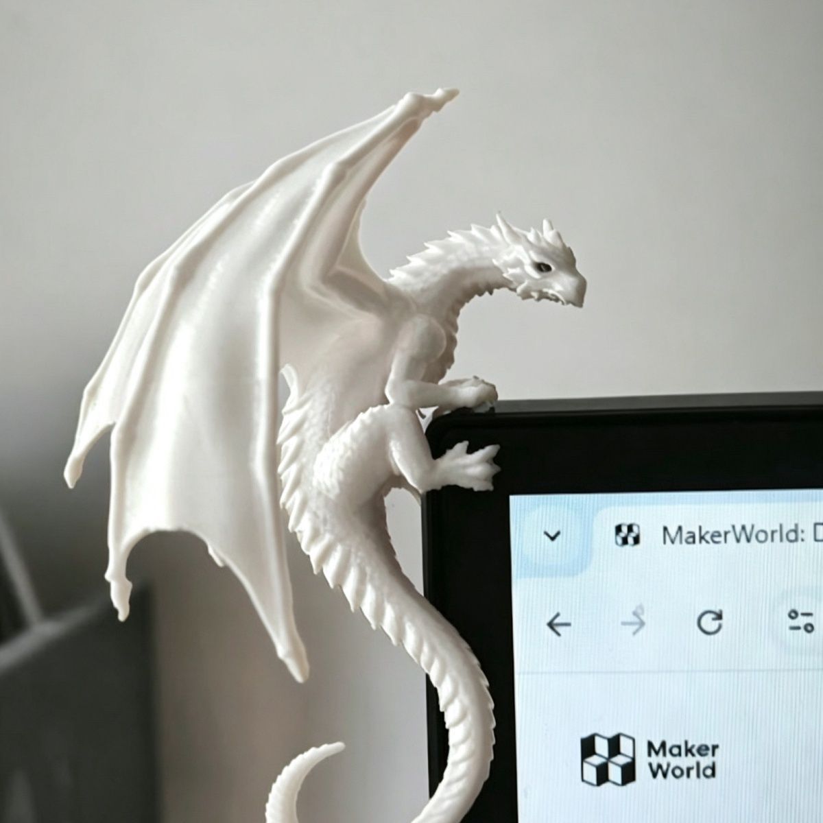 Cool Dragon Lying Figure Monit - Esports Gaming Setup ulasan dan harga